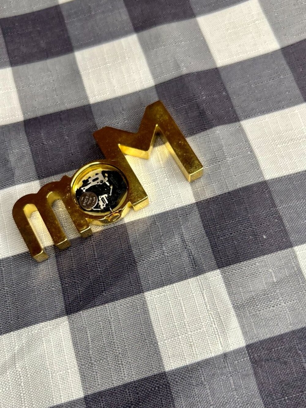 Mom Tabletop Gold Clock Mini Paperweight - Picture 6 of 6